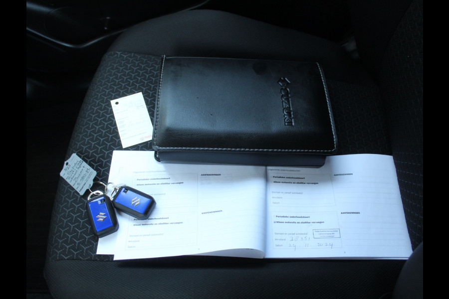 Suzuki Swift 1.2 Style Smart Hybrid | CARPLAY | CAMERA | NAVI | KEYLESS | LMV | PDC