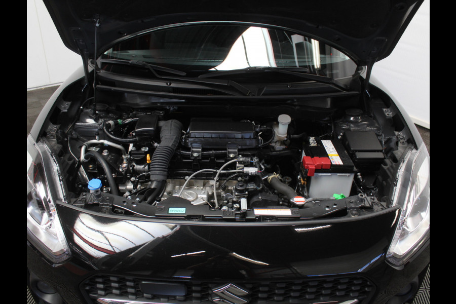Suzuki Swift 1.2 Style Smart Hybrid | CARPLAY | CAMERA | NAVI | KEYLESS | LMV | PDC