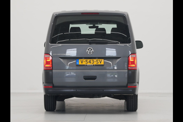 Volkswagen Transporter 2.0 TDI 150pk L2H1 Comfortline Navigatie Camera Cruise Dab Pdc Carplay