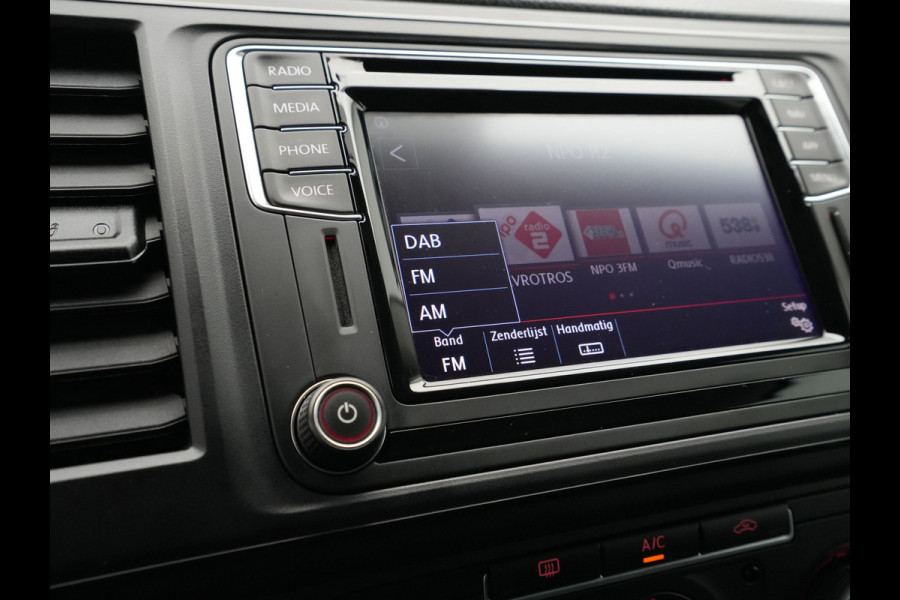 Volkswagen Transporter 2.0 TDI 150pk L2H1 Comfortline Navigatie Camera Cruise Dab Pdc Carplay