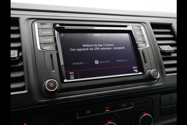 Volkswagen Transporter 2.0 TDI 150pk L2H1 Comfortline Navigatie Camera Cruise Dab Pdc Carplay