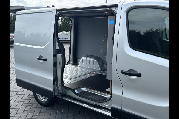 Opel Vivaro 1.6 CDTI 126 PK / L1H1 / 1E EIG. / AIRCO / CRUISE / NAVI / CAMERA / BLUETOOTH / ACHTERKLEP / TREKHAAK