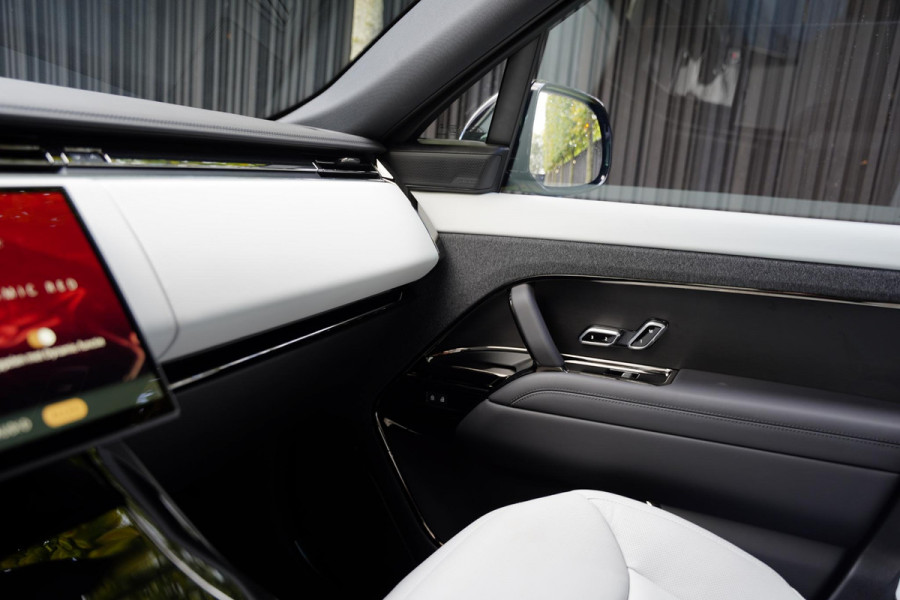 Land Rover Range Rover Sport P 460 E Dynamic HSE Light Cloud NIEUW MODELJAAR 2026