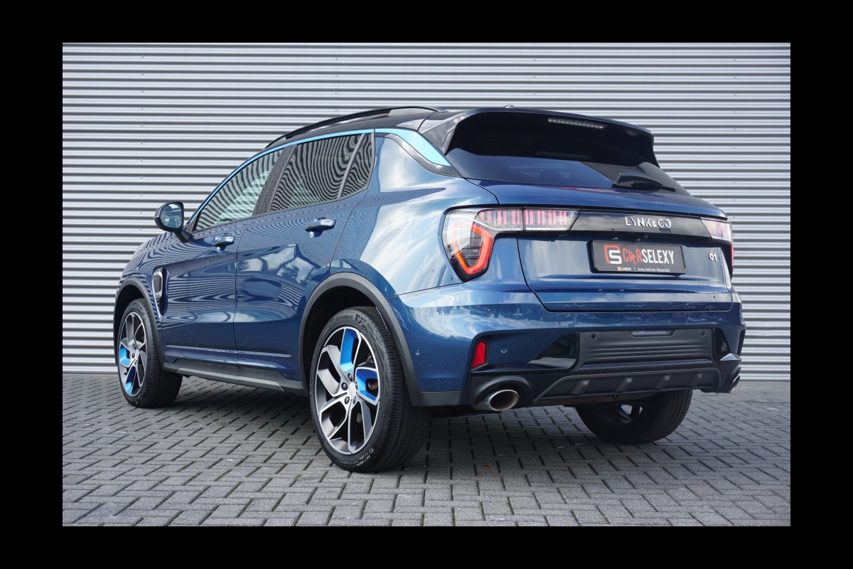 Lynk & Co 01 262PK PHEV AUTOMAAT 360° CAMERA | ADAPTIVE | AFN. HAAK | PANO! VERKOCHT