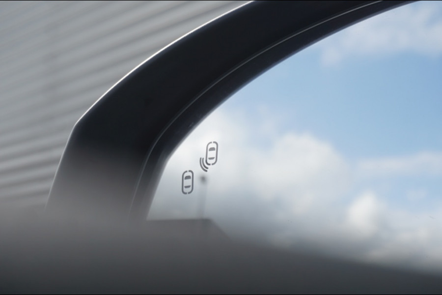 Lynk & Co 01 262PK PHEV AUTOMAAT 360° CAMERA | ADAPTIVE | AFN. HAAK | PANO! VERKOCHT