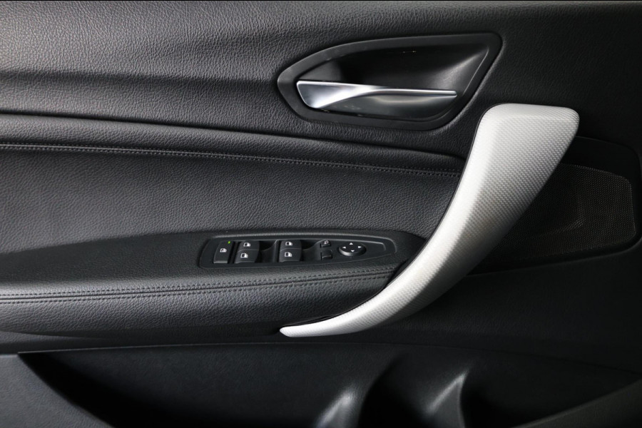 BMW 1-serie M140i xDrive MAXTON/LED/SCHUIFDAK/HARMAN/LEER+S.VERWARMING/19" LMV/CAM/CRUISE/ECC/12 MND GARANTIE!