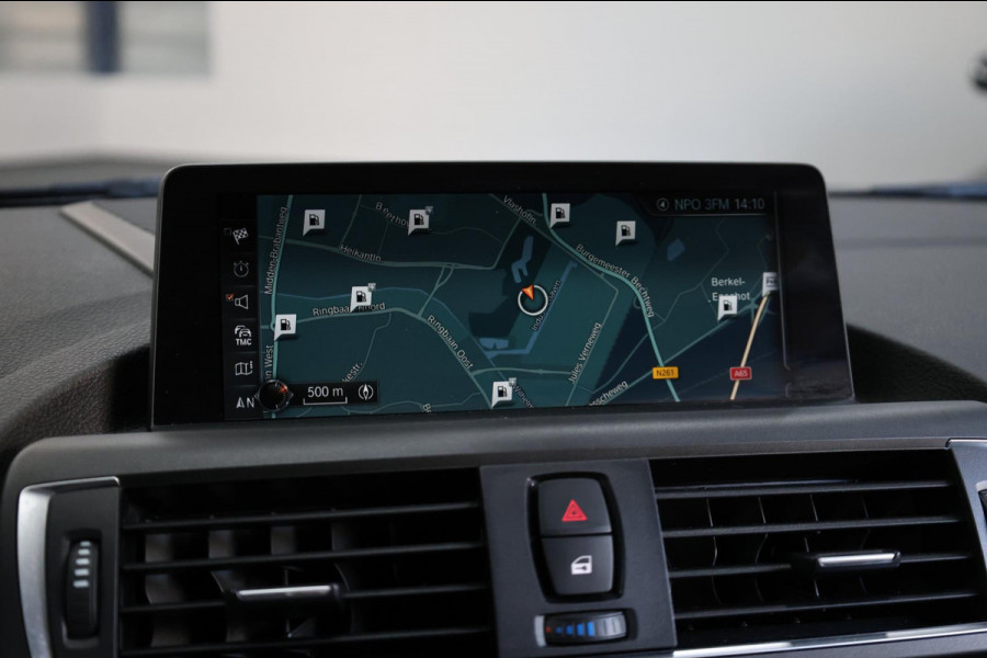 BMW 1-serie M140i xDrive MAXTON/LED/SCHUIFDAK/HARMAN/LEER+S.VERWARMING/19" LMV/CAM/CRUISE/ECC/12 MND GARANTIE!