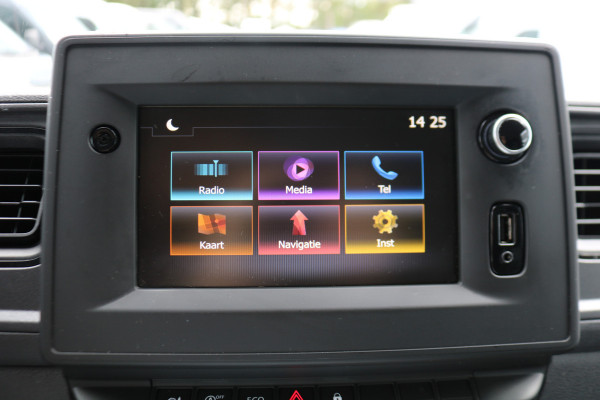 Renault Master 2.3 dCi 165pk Bakwagen met Laadklep