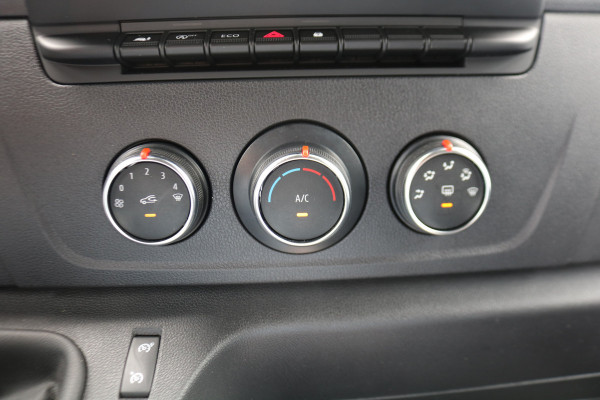 Renault Master 2.3 dCi 165pk Bakwagen met Laadklep