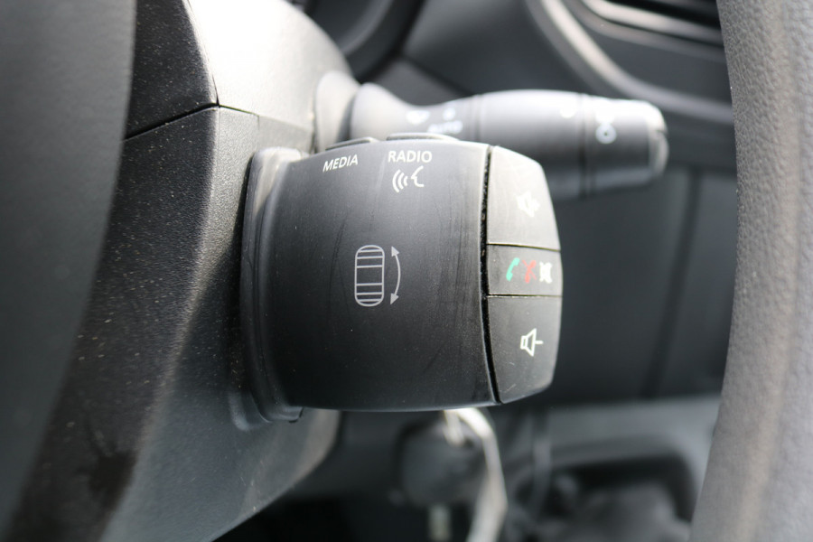 Renault Master 2.3 dCi 165pk Bakwagen met Laadklep