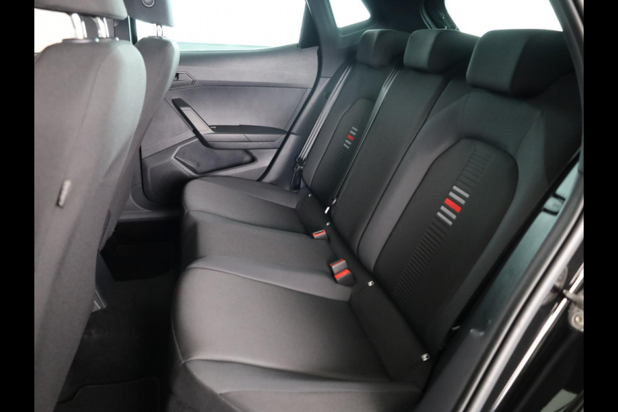 Seat Ibiza 1.0 EcoTSI FR 110 pk | Navigatie | Parkeersensoren | Achteruitrijcamera | Autom. airco | Apple Carplay/Android Auto |