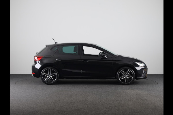 Seat Ibiza 1.0 EcoTSI FR 110 pk | Navigatie | Parkeersensoren | Achteruitrijcamera | Autom. airco | Apple Carplay/Android Auto |