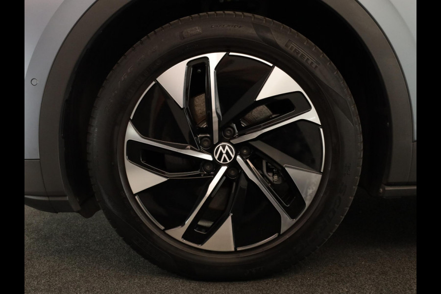 Volkswagen ID.4 Pro 77 kWh 204 pk | Navigatie | Elektr. trekhaak | Parkeersensoren (Park assist) | Achteruitrijcamera |  Matrix LED koplampen | Stoelverwarming |