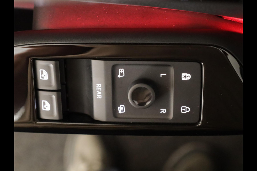 Volkswagen ID.4 Pro 77 kWh 204 pk | Navigatie | Elektr. trekhaak | Parkeersensoren (Park assist) | Achteruitrijcamera |  Matrix LED koplampen | Stoelverwarming |