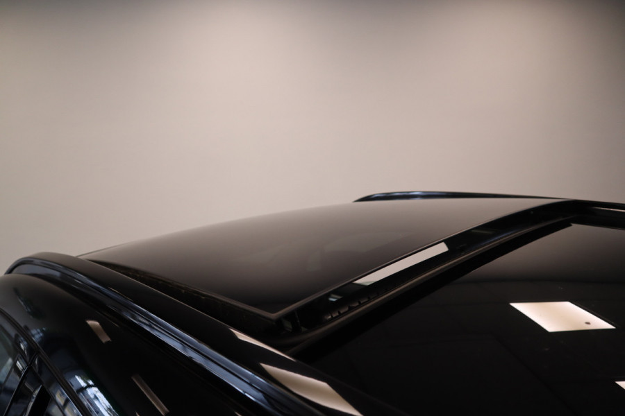 Kia Sportage 1.6 T-GDi Plug-in Hybrid AWD DynamicPlusLine Panoramadak Navigatie Stoelverw.