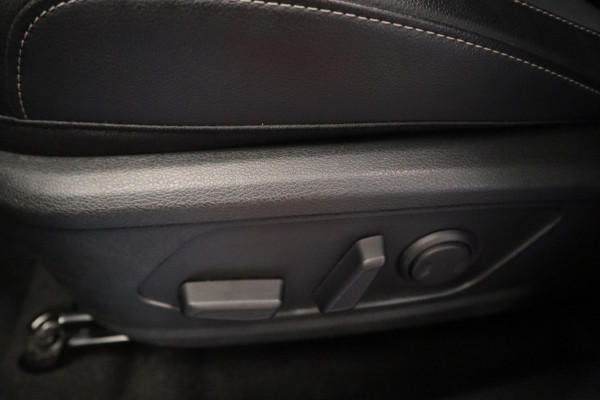 Kia Sportage 1.6 T-GDi Plug-in Hybrid AWD DynamicPlusLine Panoramadak Navigatie Stoelverw.