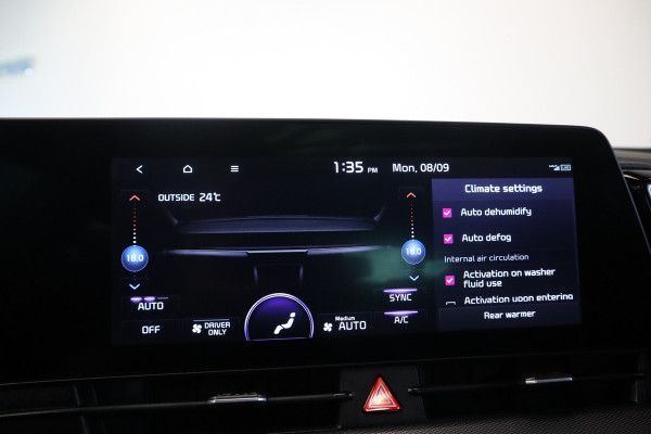 Kia Sportage 1.6 T-GDi Plug-in Hybrid AWD DynamicPlusLine Panoramadak Navigatie Stoelverw.
