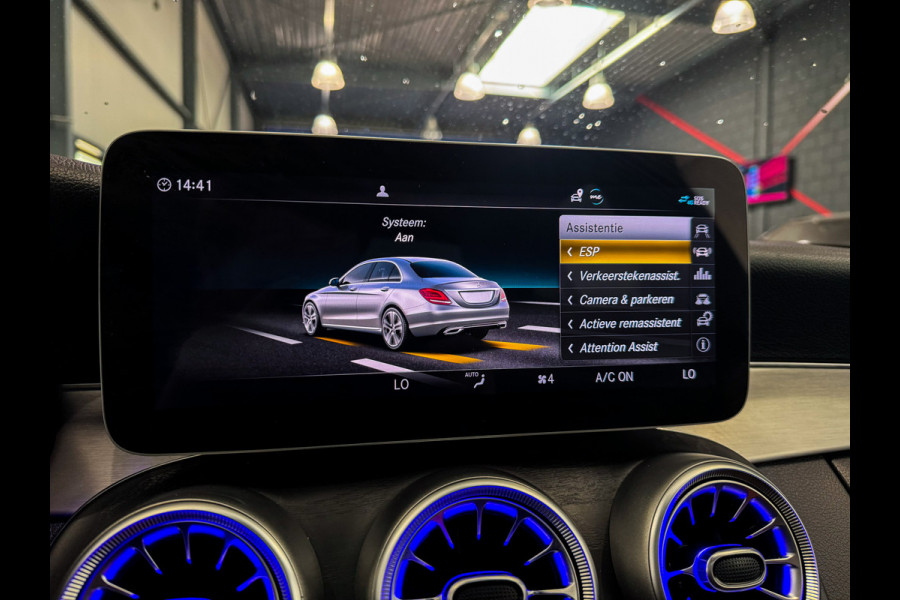 Mercedes-Benz C-Klasse C180 AMG Virtual|Panorama|Sfeer|Camera