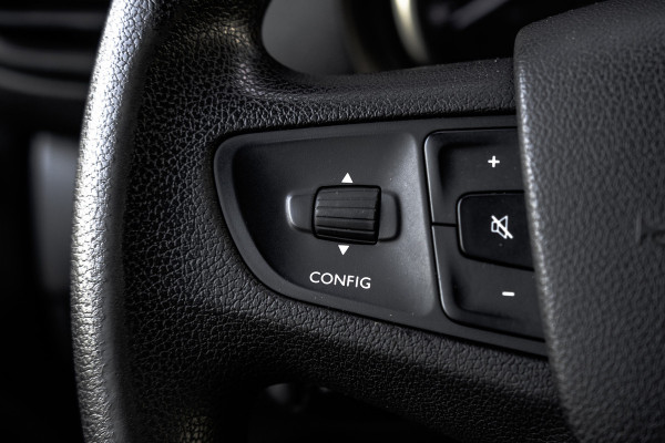 Citroën Jumpy 2.0 BlueHDI | 6-Zits | DC | CarPlay | Navi | Zijschuifdeur R + L | LED | Cruise | Airco | PDC | Euro 6