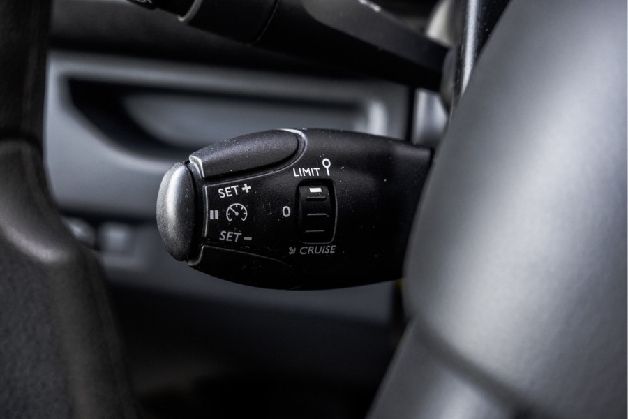 Citroën Jumpy 2.0 BlueHDI | 6-Zits | DC | CarPlay | Navi | Zijschuifdeur R + L | LED | Cruise | Airco | PDC | Euro 6