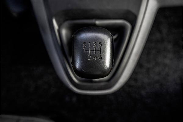 Citroën Jumpy 2.0 BlueHDI | 6-Zits | DC | CarPlay | Navi | Zijschuifdeur R + L | LED | Cruise | Airco | PDC | Euro 6
