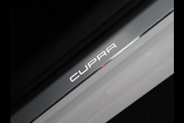 CUPRA Leon 1.4 TSI eHybrid PHEV | Panoramadak | Stoel & stuurverwarming | Adaptive cruise | PDC | Carplay | Sportstoelen | LED