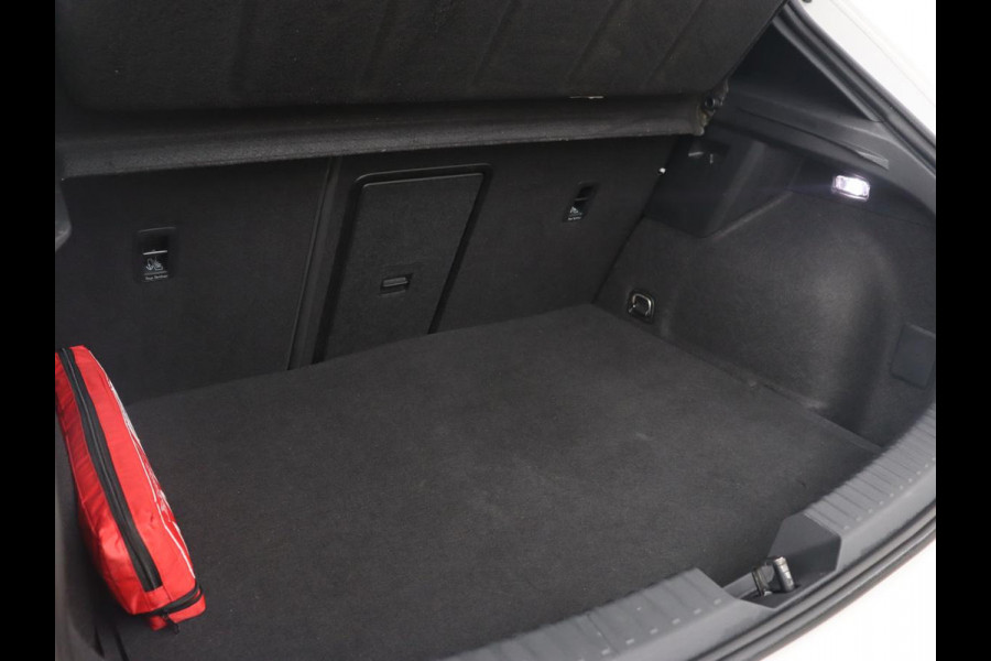 CUPRA Leon 1.4 TSI eHybrid PHEV | Panoramadak | Stoel & stuurverwarming | Adaptive cruise | PDC | Carplay | Sportstoelen | LED