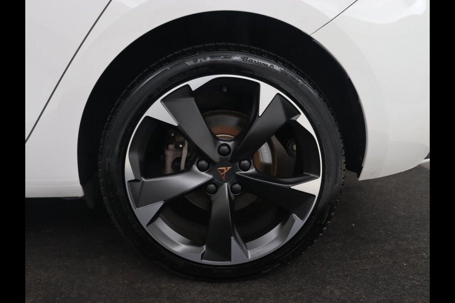 CUPRA Leon 1.4 TSI eHybrid PHEV | Panoramadak | Stoel & stuurverwarming | Adaptive cruise | PDC | Carplay | Sportstoelen | LED