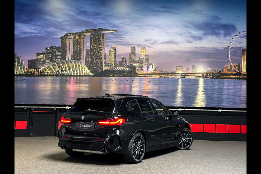 BMW 1-serie M135i xDrive High Ex H/K|Schuifdak|Camera|Leder
