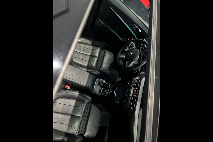 BMW 1-serie M135i xDrive High Ex H/K|Schuifdak|Camera|Leder