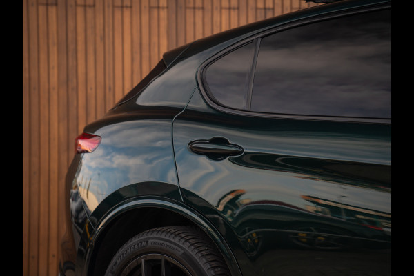 Alfa Romeo Stelvio 2.0T 280pk AWD Veloce | Pano-dak | Verde Visconti | CarPlay | Adapt. cruise | Lederen dash.