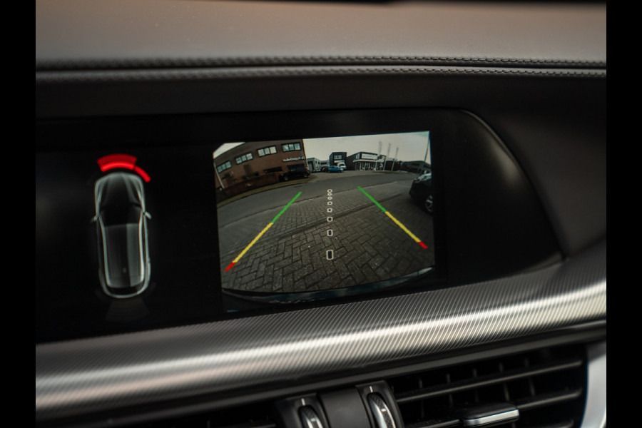 Alfa Romeo Stelvio 2.0T 280pk AWD Veloce | Pano-dak | Verde Visconti | CarPlay | Adapt. cruise | Lederen dash.