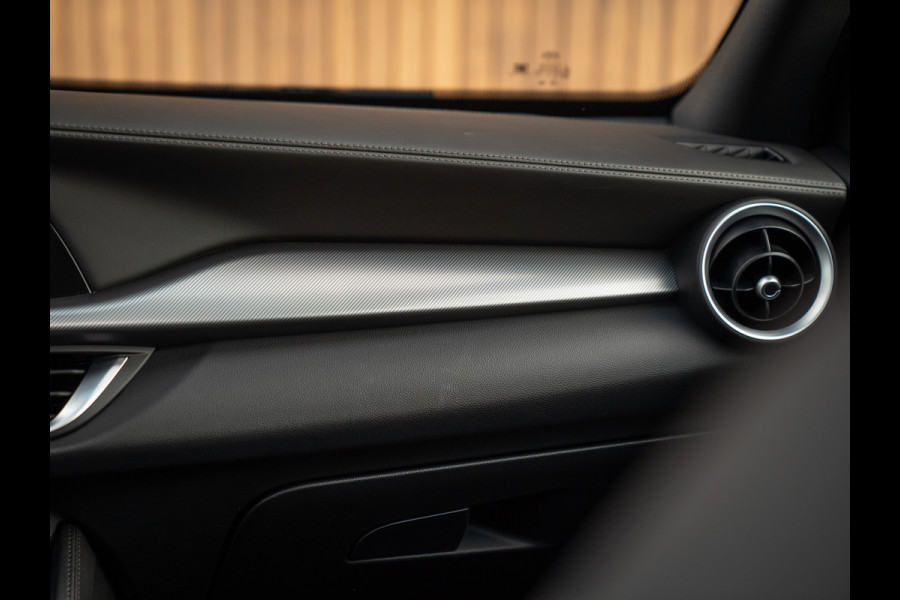 Alfa Romeo Stelvio 2.0T 280pk AWD Veloce | Pano-dak | Verde Visconti | CarPlay | Adapt. cruise | Lederen dash.