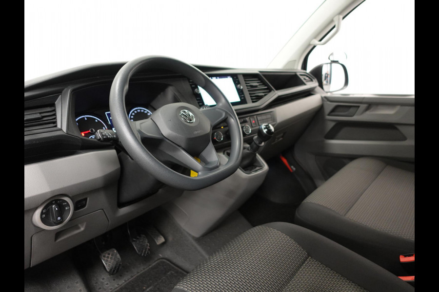Volkswagen Transporter 2.0 TDI 110pk L1H1 Navigatie Apple Carplay/ Android auto Cruise control Trekhaak Imperiaal Airco Euro6