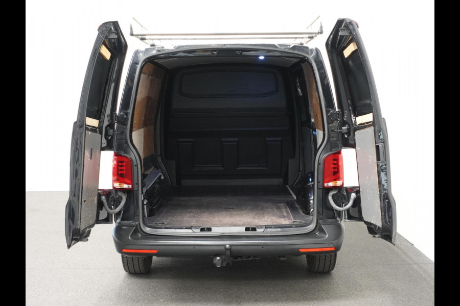 Volkswagen Transporter 2.0 TDI 110pk L1H1 Navigatie Apple Carplay/ Android auto Cruise control Trekhaak Imperiaal Airco Euro6