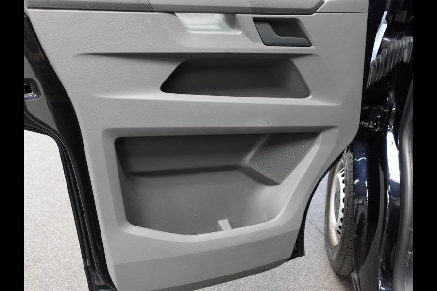 Volkswagen Transporter 2.0 TDI 110pk L1H1 Navigatie Apple Carplay/ Android auto Cruise control Trekhaak Imperiaal Airco Euro6
