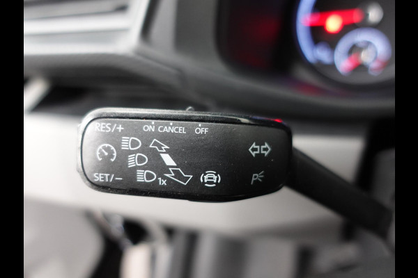 Volkswagen Transporter 2.0 TDI 110pk L1H1 Navigatie Apple Carplay/ Android auto Cruise control Trekhaak Imperiaal Airco Euro6