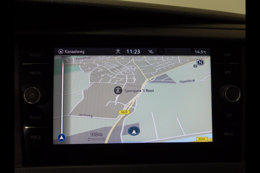 Volkswagen Transporter 2.0 TDI 110pk L1H1 Navigatie Apple Carplay/ Android auto Cruise control Trekhaak Imperiaal Airco Euro6