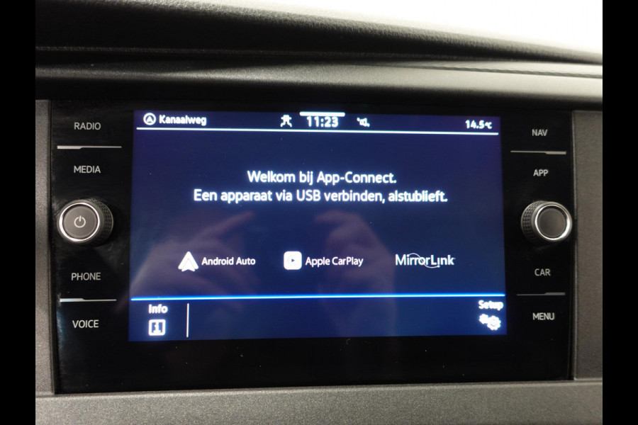 Volkswagen Transporter 2.0 TDI 110pk L1H1 Navigatie Apple Carplay/ Android auto Cruise control Trekhaak Imperiaal Airco Euro6