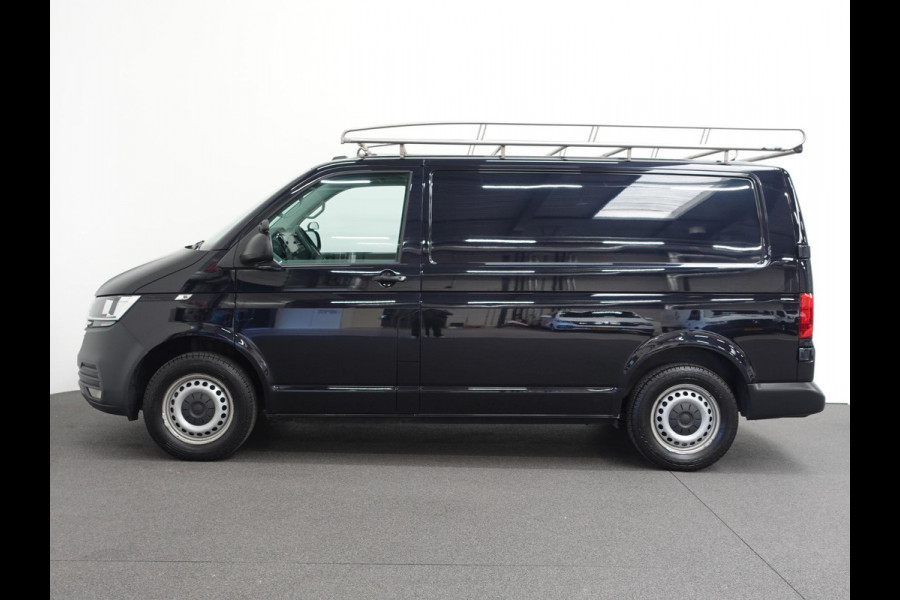 Volkswagen Transporter 2.0 TDI 110pk L1H1 Navigatie Apple Carplay/ Android auto Cruise control Trekhaak Imperiaal Airco Euro6