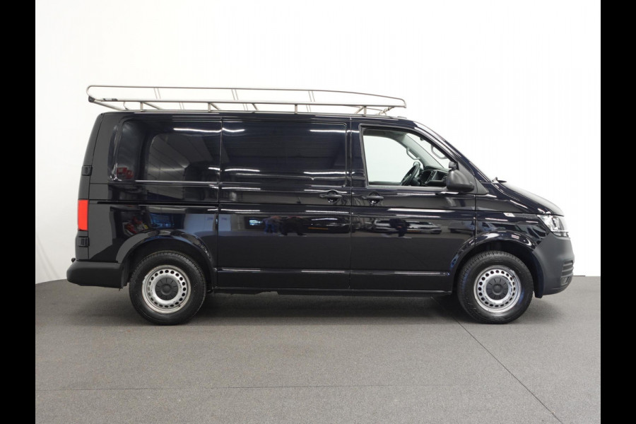 Volkswagen Transporter 2.0 TDI 110pk L1H1 Navigatie Apple Carplay/ Android auto Cruise control Trekhaak Imperiaal Airco Euro6