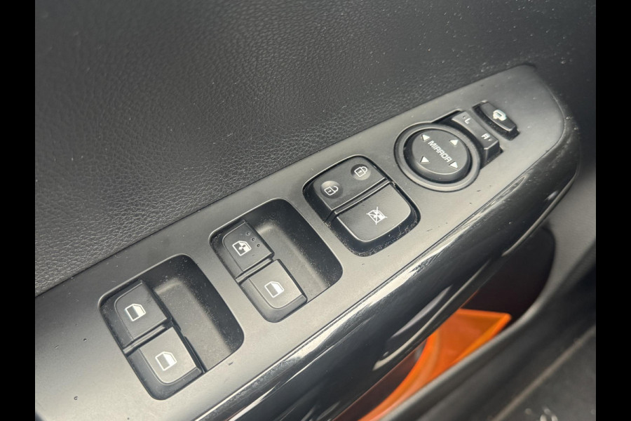 Kia Picanto 1.0 CVVT First Edition | Navigatie | Climate control | Achter uitrijcamera |