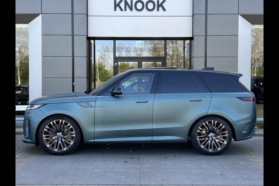 Land Rover Range Rover Sport P635 V8 SV Bespoke Celestial Gaea Curation