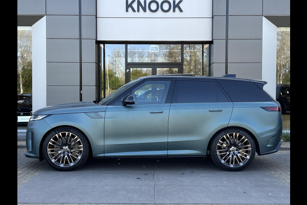 Land Rover Range Rover Sport P635 V8 SV Bespoke Celestial Gaea Curation