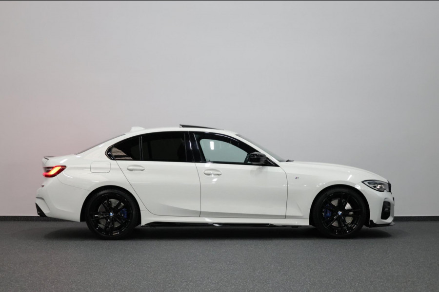 BMW 3-serie 320i M-Sport LED/VIRTUAL/SFEER/SCHUIFDAK/HALF LEDER+S.VERWAMRING/19" LMV/PDC/CRUISE/ECC/12 MND GARANTIE!