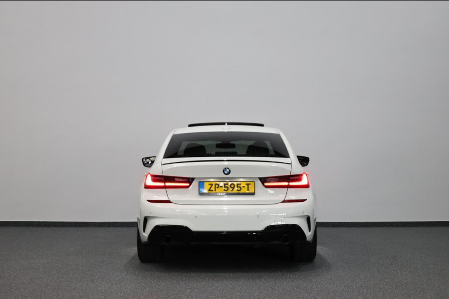 BMW 3-serie 320i M-Sport LED/VIRTUAL/SFEER/SCHUIFDAK/HALF LEDER+S.VERWAMRING/19" LMV/PDC/CRUISE/ECC/12 MND GARANTIE!