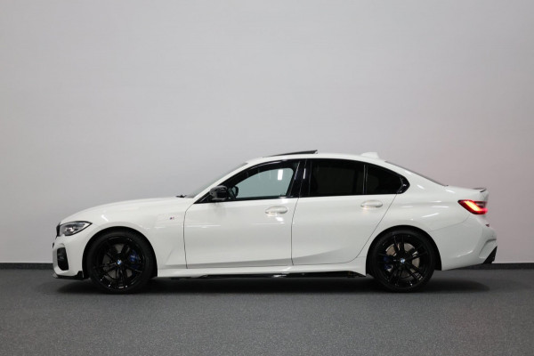 BMW 3-serie 320i M-Sport LED/VIRTUAL/SFEER/SCHUIFDAK/HALF LEDER+S.VERWAMRING/19" LMV/PDC/CRUISE/ECC/12 MND GARANTIE!