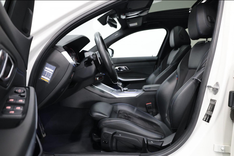 BMW 3-serie 320i M-Sport LED/VIRTUAL/SFEER/SCHUIFDAK/HALF LEDER+S.VERWAMRING/19" LMV/PDC/CRUISE/ECC/12 MND GARANTIE!