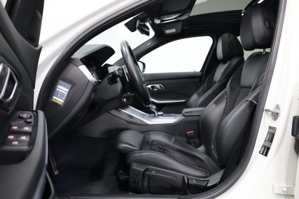 BMW 3-serie 320i M-Sport LED/VIRTUAL/SFEER/SCHUIFDAK/HALF LEDER+S.VERWAMRING/19" LMV/PDC/CRUISE/ECC/12 MND GARANTIE!