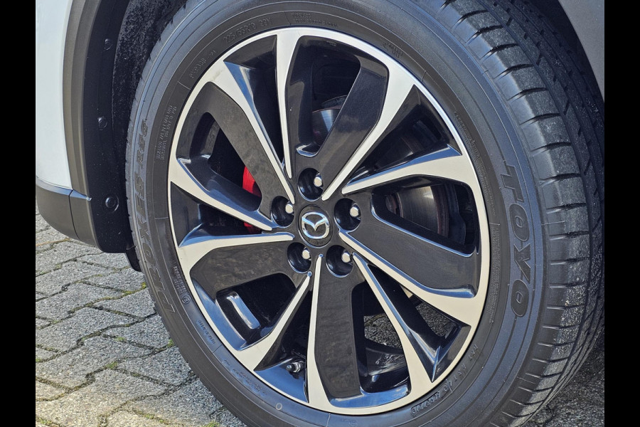 Mazda CX-5 2.5 SkyActiv-G 194 GT-M 2de eigenaar | Xenon | 19'' velgen | Head-up display | App-voorbereiding | Trekhaak | 2.000 kg trekgewicht | Elektrisch bedienbare achterklep etc.